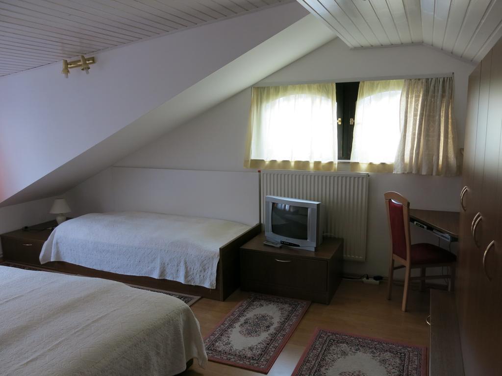 Blumauer Apartments Любляна Номер фото